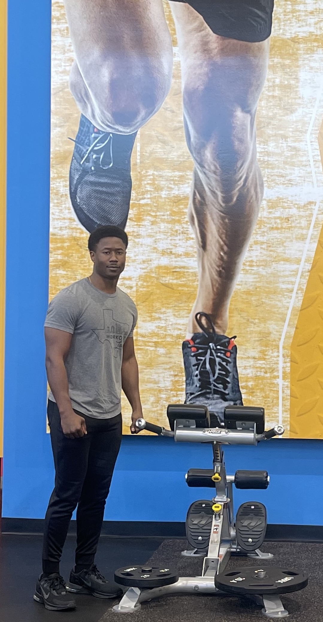 Elijah Mays, Club Manager of Fitness Connection Mission Bend